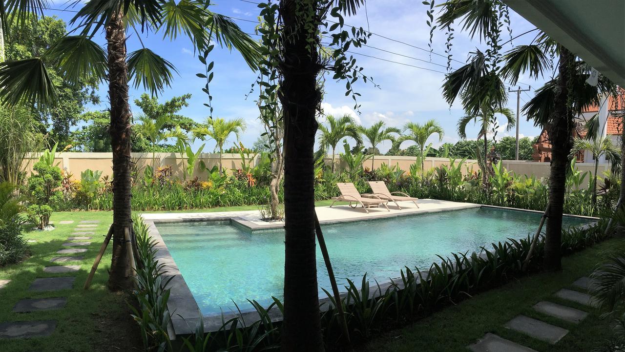 Indah Homestay Seminyak Extérieur photo
