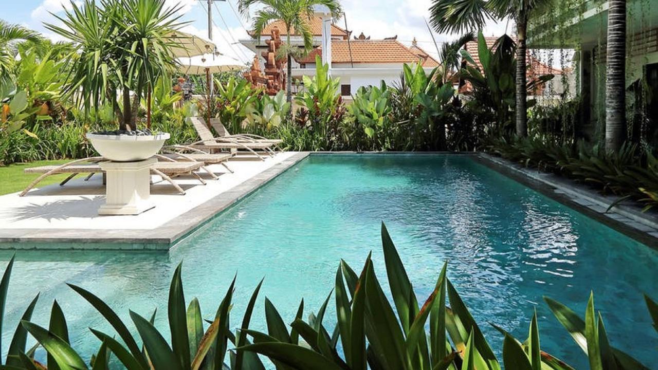 Indah Homestay Seminyak Extérieur photo